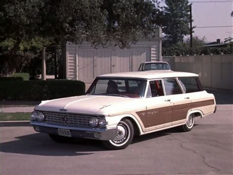 IMCDb.org: 1962 Ford Country Squire in "Hazel, 1961-1966"