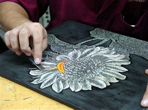 Vietnamese lacquer art takes on the world