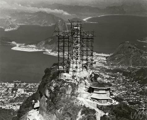 The statue Christ the Redeemer "Cristo Redentor" being built at the ...