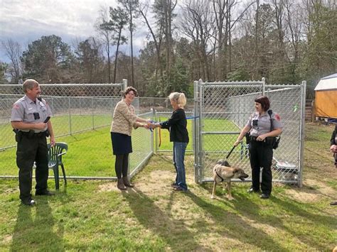 Gloucester Co Animal Shelter Has New Enclosure Thanks to Grant