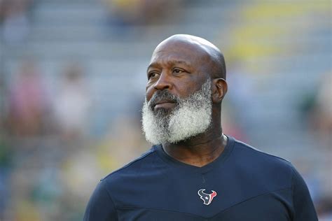 Everything you should know about next Texans head coach Lovie Smith