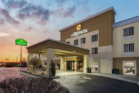 La Quinta Inn & Suites I-75 North Powell, TN - See Discounts