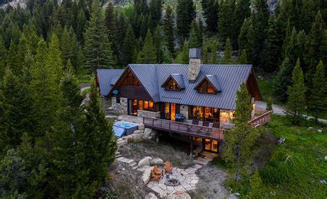 Beaver Creek Lodge | Montana's Yellowstone Country