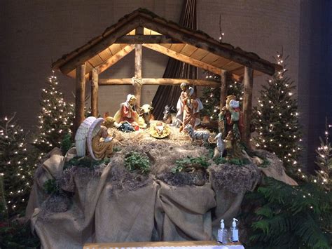 Pin by Marti on Church decorations | Church christmas decorations ...