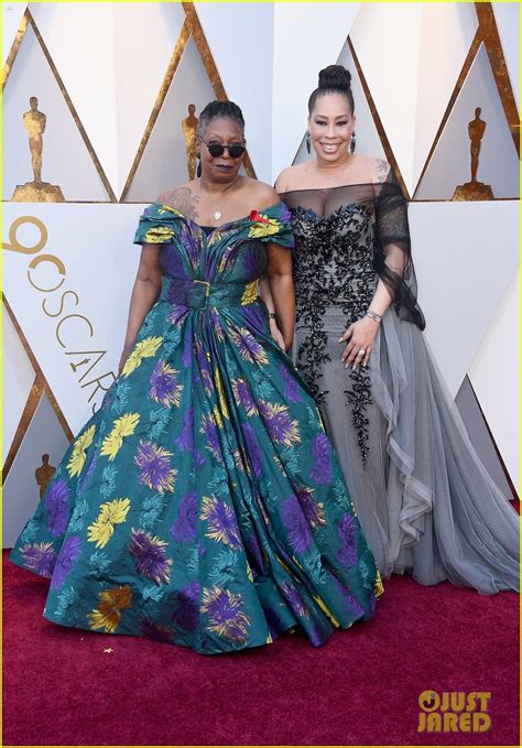 Whoopi Goldberg Adds Pockets & Boots to Oscars 2018 Gown: Photo 4044178 ...