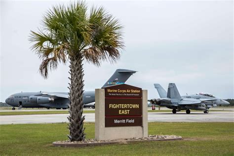 DVIDS - Images - Air Force C-17's Visit MCAS Beaufort [Image 17 of 17]