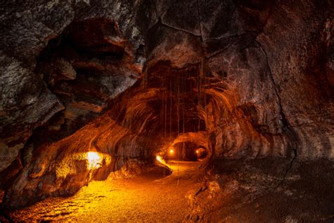 Popular Lava Tube Reopens In Hawaiʻi Volcanoes National Park