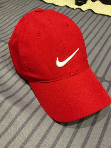 Nike Golf Red Cap | Red nike hat, Nike cap, Red nike