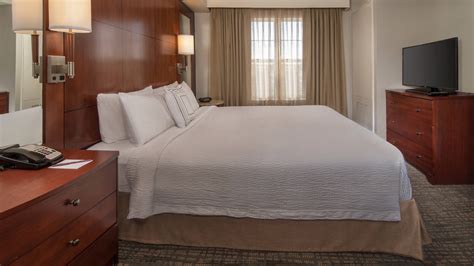 Dulles Airport Hotels | Residence Inn Dulles Airport at Dulles 28 Centre