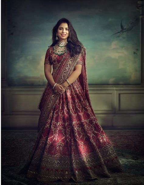 Here's What All Isha Ambani Wore On Her Wedding Functions