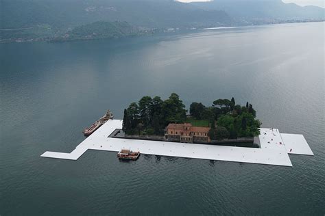 Gallery of The Floating Piers Opens on Lake Iseo Allowing Visitors to "Walk on Water" - 10