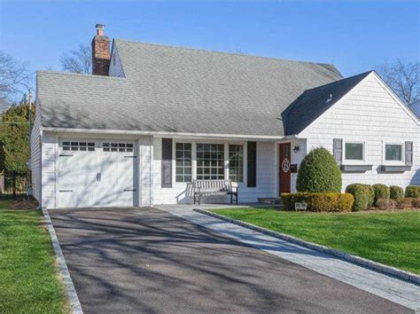 Garden City NY Single Family Homes For Sale - 68 Homes | Zillow