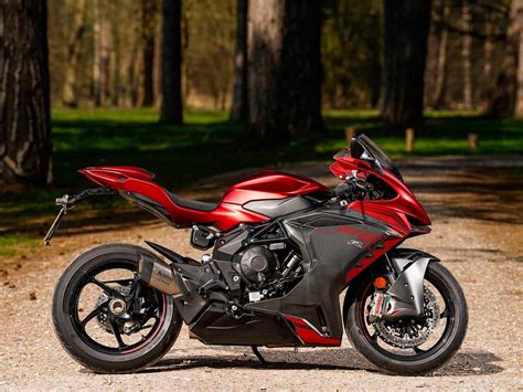 MV Agusta F3RR Review | Cycle World