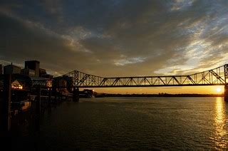Sunset over the Ohio River | Garden State Hiker | Flickr