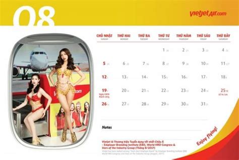 Bikini-clad models grace VietJet Air's 2018 calendar