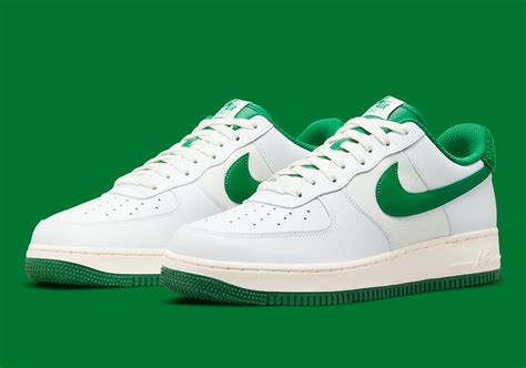 【クラシック】 Nike Air Force 1 ’07 LV8 Green パールホワ