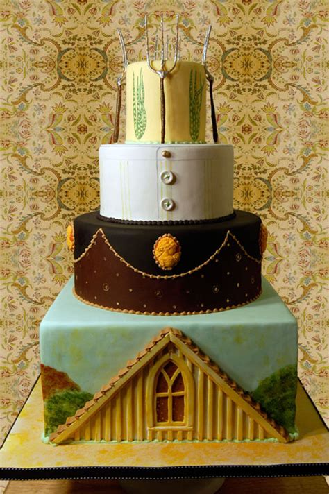 American Gothic Wedding Cake | Foodiggity