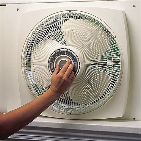 Lasko 2155A Electrically Reversible Window Fan, 16-Inch: Amazon.ca ...