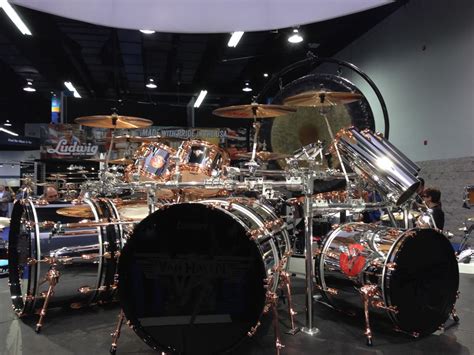 Alex Van Halen’s 2015 Ludwig Classic Maple Drum Set … | Ludwig drums ...