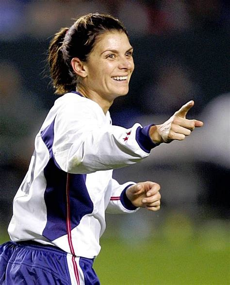 Names & Faces | Usa soccer women, Soccer girl problems, Mia hamm