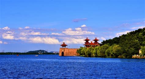 Wuhan East Lake Scenic Area