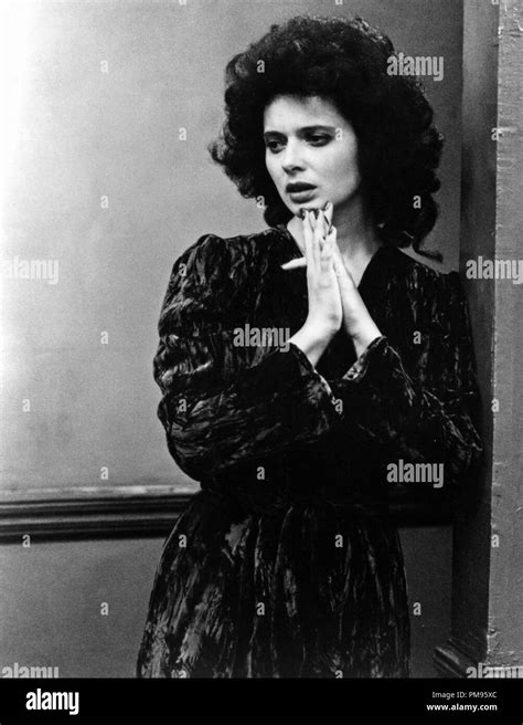 Isabella rossellini blue velvet 1986 hi-res stock photography and images - Alamy