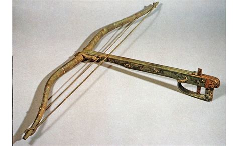 Excellently preserved, complete crossbow from 2,200 years ago found at Terracotta Warrior site ...