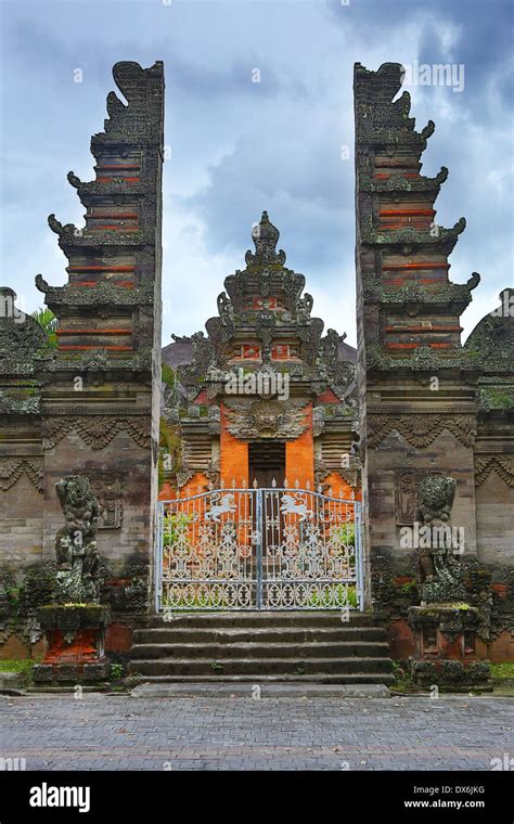 Temple in the Bali Museum, Denpasar, Bali, Indonesia Stock Photo - Alamy