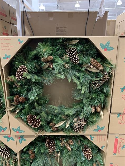 Costco Christmas Wreath, 32" Greenery w/ Dual Color in 2024 | Pre lit christmas wreaths ...