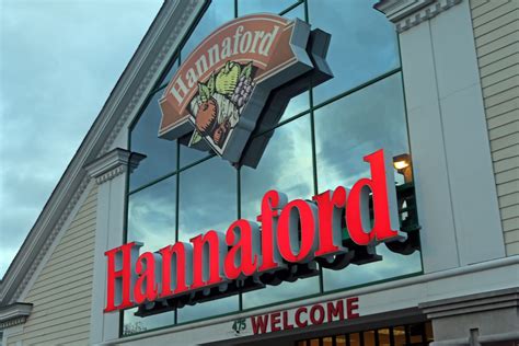 Ticker: Hannaford recalls bakery items; R.I. pension fund has record year