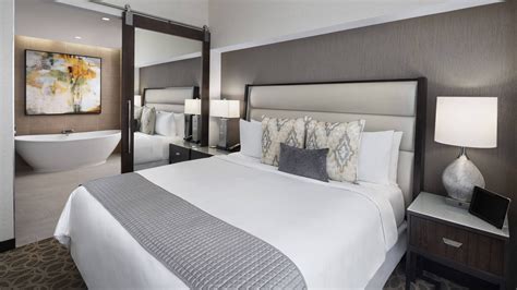 Hotels Downtown Houston | Hotels near Houston, TX | JW Marriott