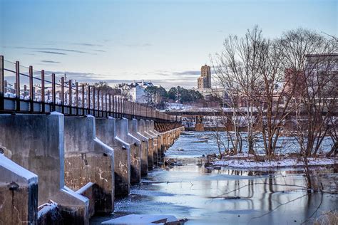 Frozen Memorial Bridge Photograph by Doug Ash - Fine Art America