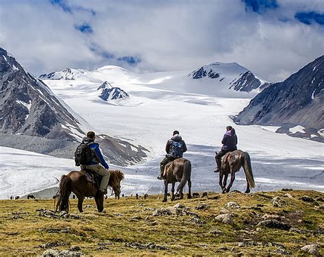 10 Reasons to visit Mongolian Altai Mountains