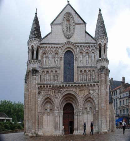 POITIERS | Cathedral, Romanesque, Romanesque art