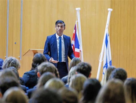 Rishi Sunak vows to ‘always’ stand with the Jewish community during school visit | East Lothian ...