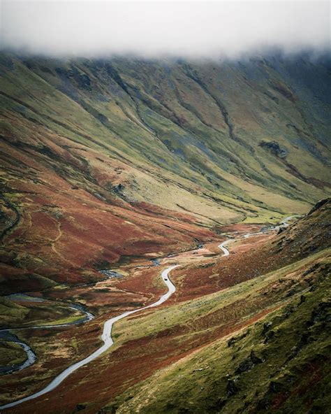 The long leading road of Honister Pass. What a beauty 😍 Honister Pass - Keswick, Lake District ...