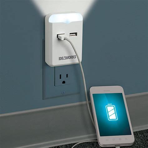 USB Outlet Plug W/Nightlight – BulbHead