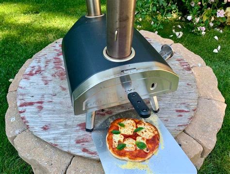 Ooni Fyra 12 Review: A Portable Pizza Oven That's Fun, But