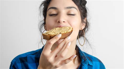What Happens To Your Skin When You Eat Peanut Butter Every Day – Health Digest – HEALTH NEWS