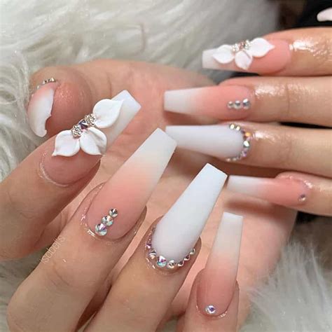 Nail Polish 2023 | Top 10 Trends and Best Colors to Try in 2023 ...