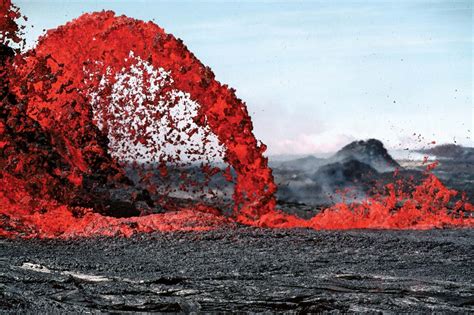 Hawaii Volcano National Park Facts / In addition to mauna loa, the park ...