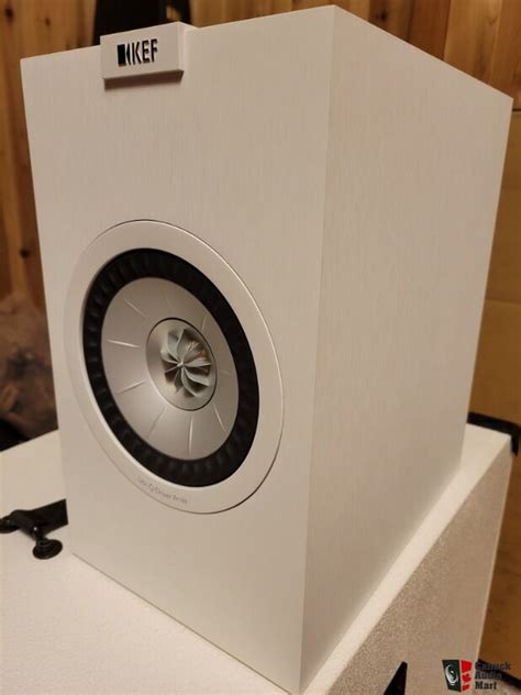 KEF Q150 single (white) For Sale - Canuck Audio Mart