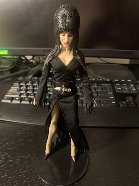 New Neca Elvira figure arrived! : ActionFigures