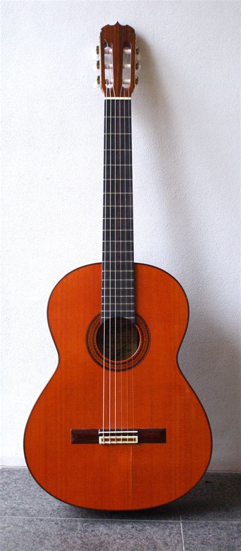 Historic Guitars Part I & II: José Ramirez Clase 1A guitar (1981)