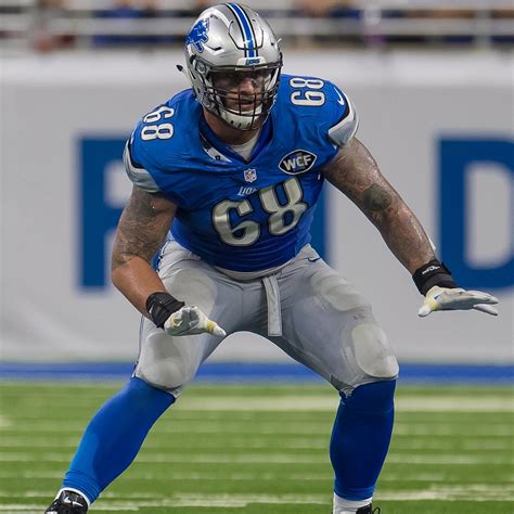 Lions OL Taylor Decker Out 4-6 Months After Surgery on Shoulder Injury ...