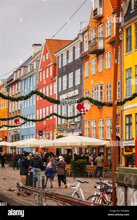 Nyhavn christmas market copenhagen hi-res stock photography and images ...