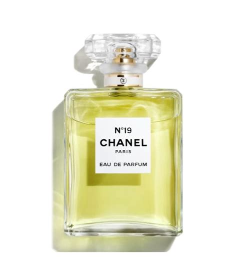 Best Lily of the Valley Perfumes That'll Carry You Through Spring and ...