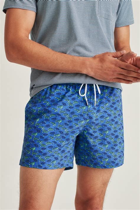 The 25+ Best Men’s Swim Trunks to Wear in 2021 | SPY