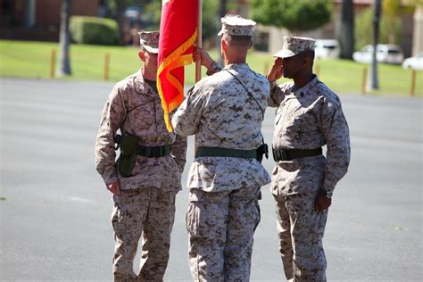 DVIDS - Images - 1st Maintenance Battalion receives new commanding officer [Image 3 of 6]