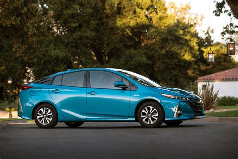 Toyota Prius Prime | Design, Specs, Range, Features, Pricing | Digital ...